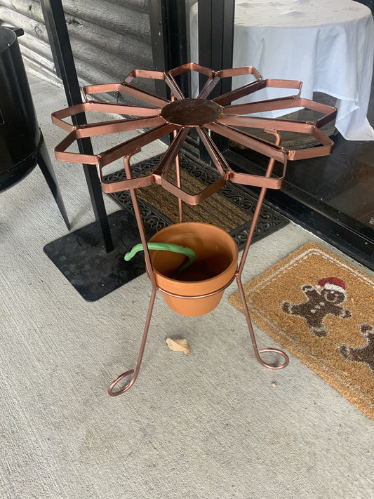 Sunflower design plant holder